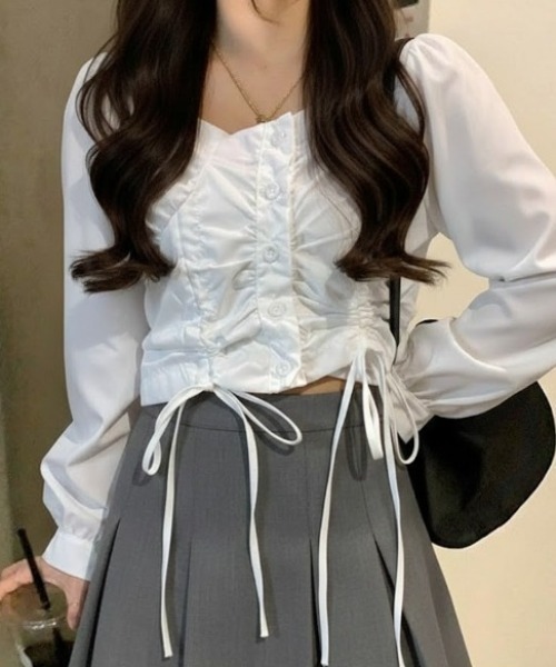 Mejoul（メジュール）の「【大好評につき新色追加！お気に入り8500突破】ギンガムチェックドロストスクエアネックブラウス（シャツ/ブラウス・レディース・ブラック/ブルー/ホワイト系その他/ブラック系その他・L/M/S）」の2枚目の写真