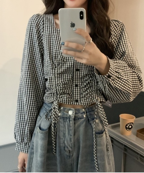 Mejoul（メジュール）の「【大好評につき新色追加！お気に入り8500突破】ギンガムチェックドロストスクエアネックブラウス（シャツ/ブラウス・レディース・ブラック/ブルー/ホワイト系その他/ブラック系その他・L/M/S）」の9枚目の写真