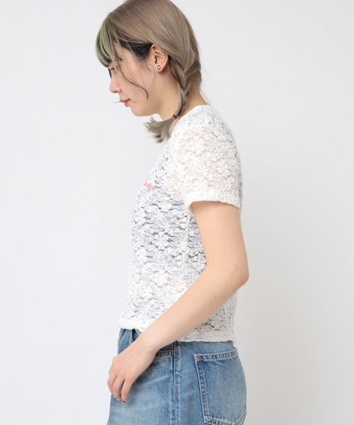 RNA(アールエヌエー)の「M2407 フラワージャガードT(Tシャツ/カットソー・レディース・ホワイト/ブラック/ライトイエロー・MEDIUM)」の4枚目の写真