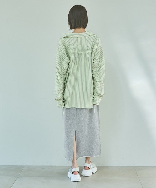 LAKOLE(ラコレ)の「袖シャーリングシャツ3 / 290748(シャツ/ブラウス・レディース・ベージュ/グリーン/ブルー・FREE)」の21枚目の写真