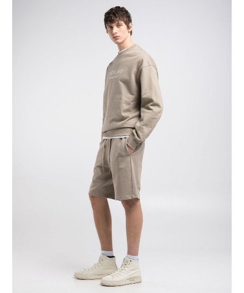 REPLAY（リプレイ）の「レタリング付きリラックスフィットスウェットシャツ（スウェット・メンズ・ベージュ・X-LARGE/LARGE/MEDIUM/SMALL）」の3枚目の写真