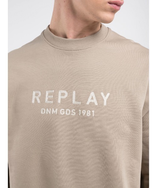 REPLAY（リプレイ）の「レタリング付きリラックスフィットスウェットシャツ（スウェット・メンズ・ベージュ・X-LARGE/LARGE/MEDIUM/SMALL）」の4枚目の写真