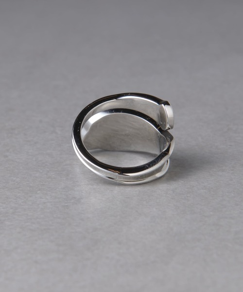 Lui's(ルイス)の「Ah ring/04 (リング)(リング・レディース・シルバー・FREE)」の4枚目の写真