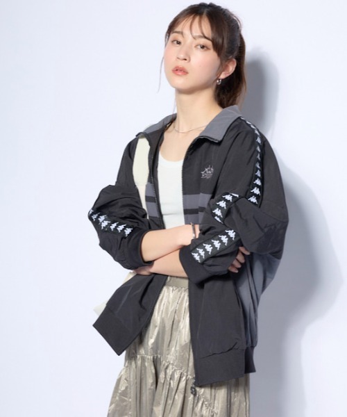 Kappa（カッパ）の「ナイロントラックジャケット (ユニセックス)（ナイロンジャケット・メンズ・ブラック/グリーン・MEDIUM/LARGE/X-LARGE）」の6枚目の写真