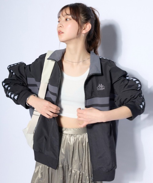 Kappa（カッパ）の「ナイロントラックジャケット (ユニセックス)（ナイロンジャケット・メンズ・ブラック/グリーン・MEDIUM/LARGE/X-LARGE）」の19枚目の写真