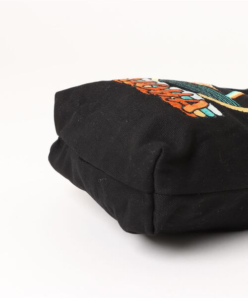 Kahiko(カヒコ)の「【Kahiko】マイカイエンブ巾着ミニショルダーバッグ(ショルダーバッグ・レディース・ホワイト/ブラック/ミント/オレンジ・FREE)」の6枚目の写真