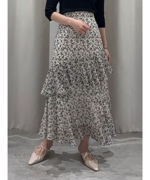 LAGUNAMOON（ラグナムーン）の「楊柳プリントアシンメトリーティアードスカート（スカート・レディース・ブラック/ライトグリーン/アイボリー・SMALL/MEDIUM）」の2枚目の写真