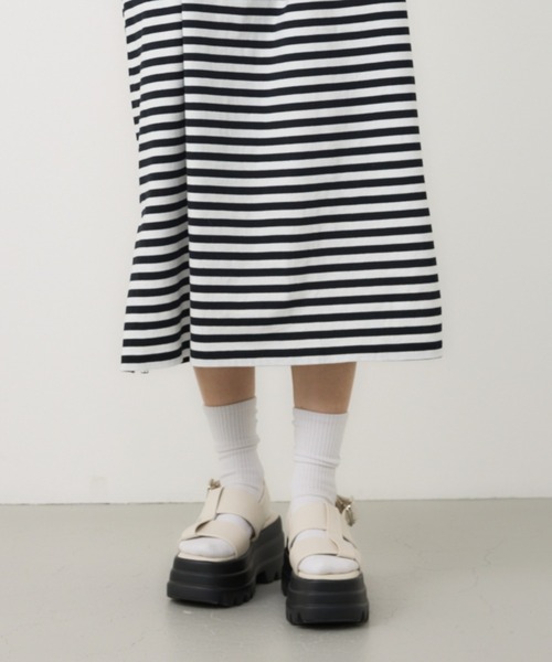 RODEO CROWNS WIDE BOWL（ロデオクラウンズワイドボウル）の「ボリュームソールグルカサンダル（サンダル・レディース・ブラック/ブルー/オフホワイト・LARGE/MEDIUM）」の5枚目の写真