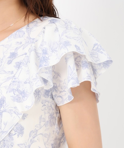 MISCH MASCH(ミッシュマッシュ)の「パールダブルフリル袖ブラウス(シャツ/ブラウス・レディース・ブラック/ブルー/ラベンダー/ホワイト/ライトグリーン・フリ-)」の11枚目の写真