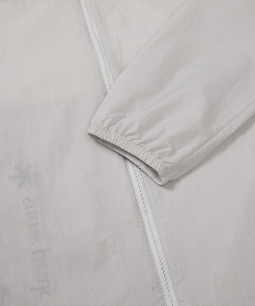 Snow Peak（スノーピーク）の「Snow Peak / Ultra Lightweight Windbreaker ウィンドブレーカー（ナイロンジャケット・メンズ・ベージュ/ネイビー/グレー・L/M/XL）」の19枚目の写真