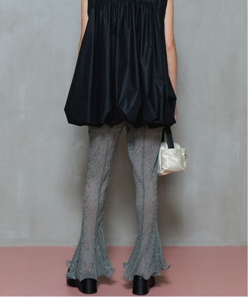 MAISON SPECIAL(メゾンスペシャル)の「Ruffle Hem Flare Pants/ラッフルヘムフレアパンツ(その他パンツ・レディース・アイボリー/ブラック/グレー・36/38)」の12枚目の写真