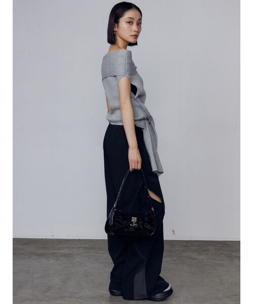 EMODA(エモダ)の「サイドラインスリットパンツ(その他パンツ・レディース・ブラック/グレー/ホワイト・FREE)」の11枚目の写真