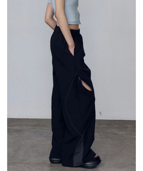 EMODA(エモダ)の「サイドラインスリットパンツ(その他パンツ・レディース・ブラック/グレー/ホワイト・FREE)」の22枚目の写真