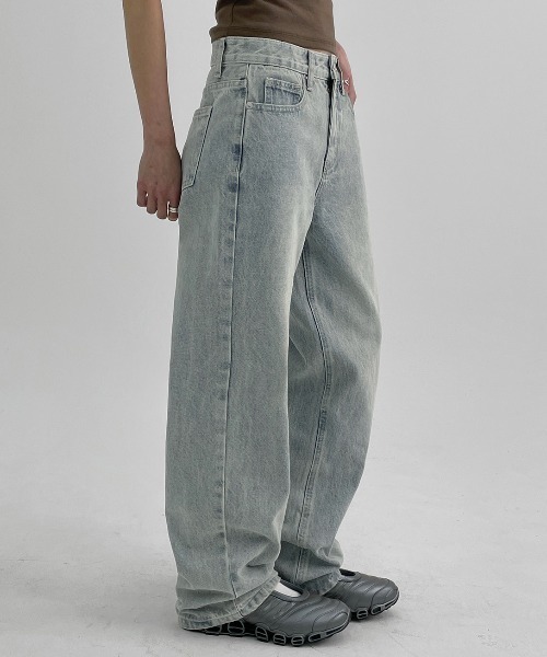 BLACKUP（ブラックアップ）の「[MADE] チェロニーワイドデニムパンツ（デニムパンツ・レディース・ライトブルー・LARGE/MEDIUM/SMALL）」の3枚目の写真