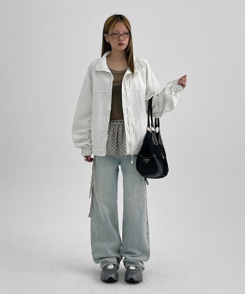 BLACKUP（ブラックアップ）の「[MADE] チェロニーワイドデニムパンツ（デニムパンツ・レディース・ライトブルー・LARGE/MEDIUM/SMALL）」の10枚目の写真