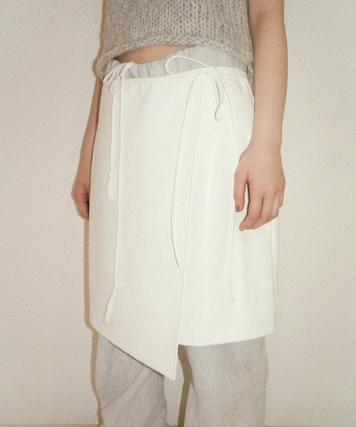 セール】SLICK WRAP SKIRT / エナメルレザーライク巻きスカート