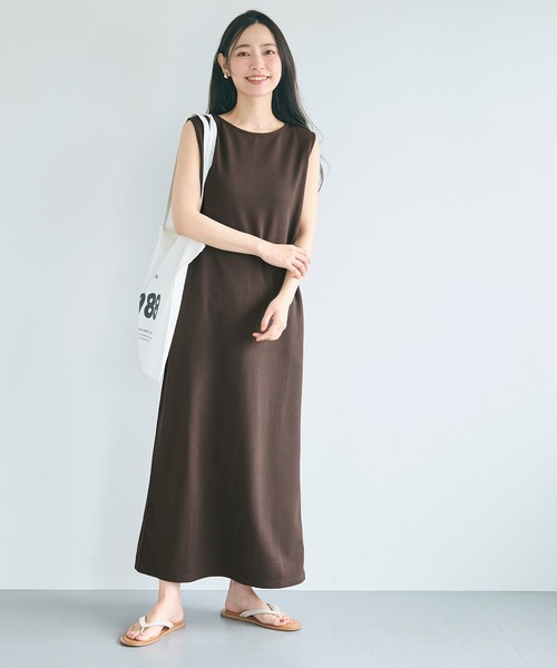 coca（coca）（コカ）の「エンボスボートネックマキシワンピース（ワンピース・レディース・ブラウン/ブラック・L/S/M）」の6枚目の写真