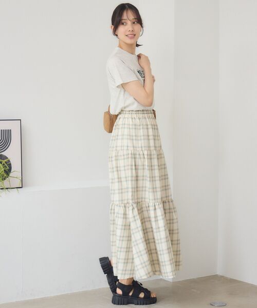 RETRO GIRL(レトロガール)の「花刺繍チビTEE(Tシャツ/カットソー・レディース・ライトグレー/ブラック/オフホワイト・FREE)」の17枚目の写真