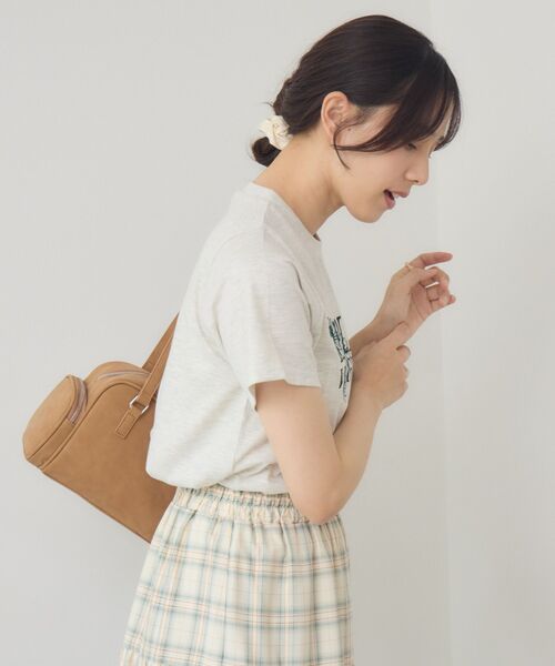 RETRO GIRL(レトロガール)の「花刺繍チビTEE(Tシャツ/カットソー・レディース・ライトグレー/ブラック/オフホワイト・FREE)」の13枚目の写真