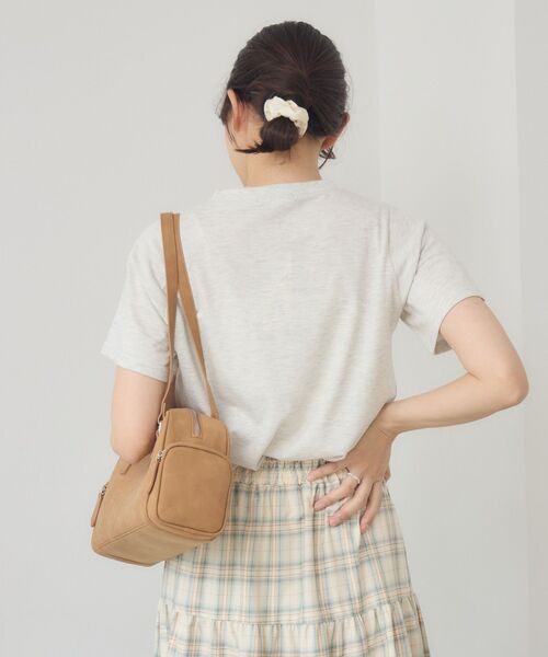 RETRO GIRL(レトロガール)の「花刺繍チビTEE(Tシャツ/カットソー・レディース・ライトグレー/ブラック/オフホワイト・FREE)」の11枚目の写真