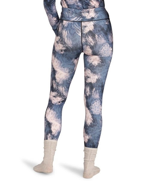 ROXY(ロキシー)の「DAYBREAK BRUSHED PAN /ロキシー総柄スキースノーボード吸湿速乾ストレッチレイヤー・インナー(その他パンツ・レディース・ブラック・SMALL/MEDIUM/LARGE)」の2枚目の写真