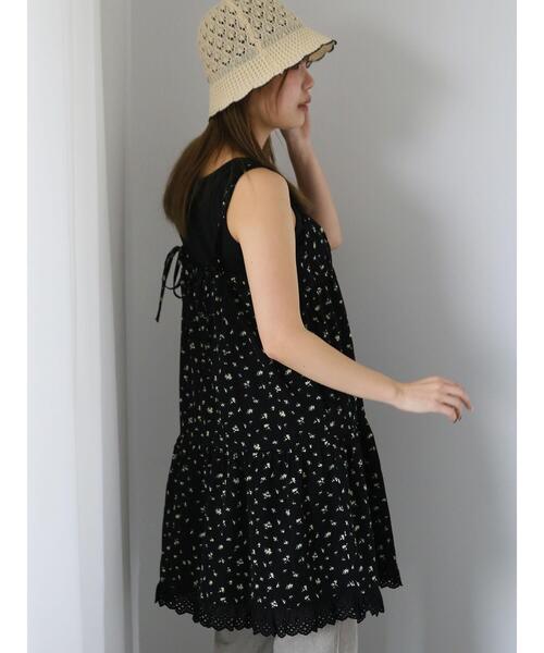 ehka sopo（エヘカソポ）の「◎小花柄ミニキャミワンピース（ワンピース・レディース・ベージュ/ブラック/オフホワイト・F）」の3枚目の写真