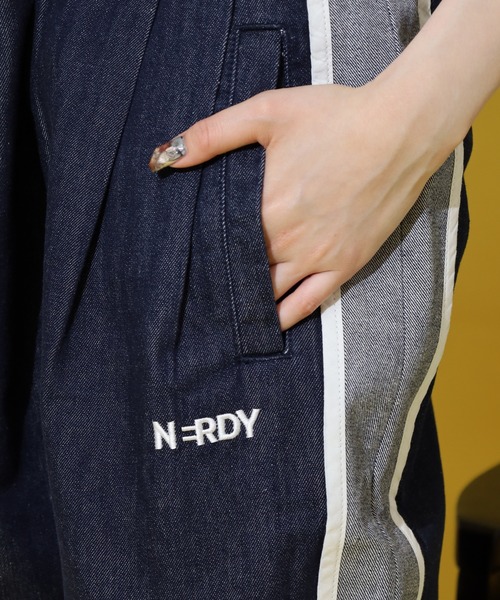 NERDY(ノルディ)の「サイドラインワイドデニムパンツ(デニムパンツ・メンズ・ネイビー/ブラック・L/M/S)」の11枚目の写真