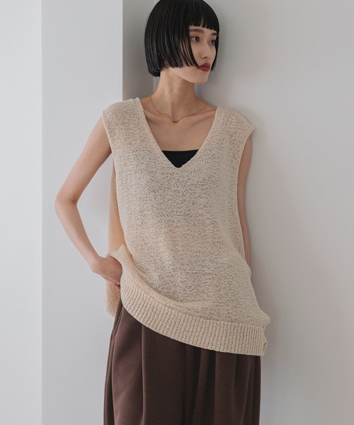 LOWRYS FARM（ローリーズファーム）の「テープヤーンオーバーベスト　574808（ベスト・レディース・ブラック/アイボリー/グレー・FREE）」の16枚目の写真