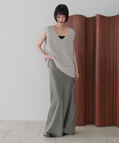 LOWRYS FARM（ローリーズファーム）の「テープヤーンオーバーベスト　574808（ベスト・レディース・ブラック/アイボリー/グレー・FREE）」の18枚目の写真