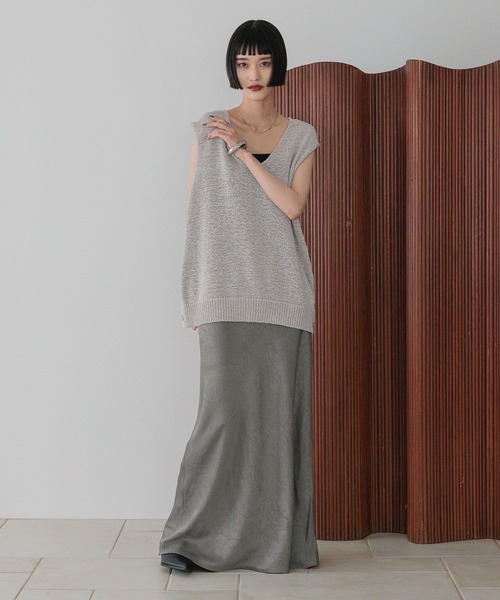 LOWRYS FARM（ローリーズファーム）の「テープヤーンオーバーベスト　574808（ベスト・レディース・ブラック/アイボリー/グレー・FREE）」の20枚目の写真