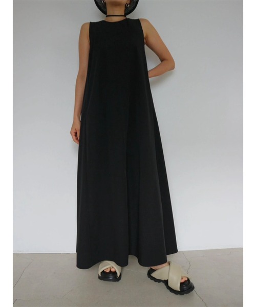 TRUNC(トランクエイティーエイト)の「Ice Touch Back Open Dress(ワンピース・レディース・ブラック/ブルー/ベージュ・FREE)」の13枚目の写真