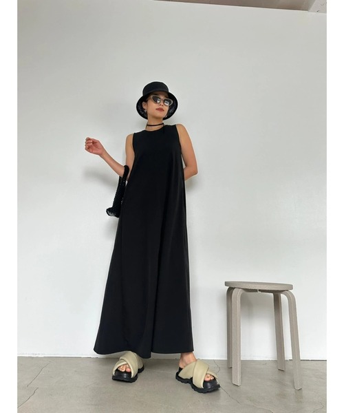 TRUNC(トランクエイティーエイト)の「Ice Touch Back Open Dress(ワンピース・レディース・ブラック/ブルー/ベージュ・FREE)」の18枚目の写真