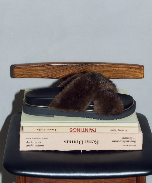 GRISE(グリーズ)の「GRISEクロスファーベルトサンダル(サンダル・レディース・ライトグレー/ブラウン・SMALL/MEDIUM/LARGE/X-LARGE)」の5枚目の写真