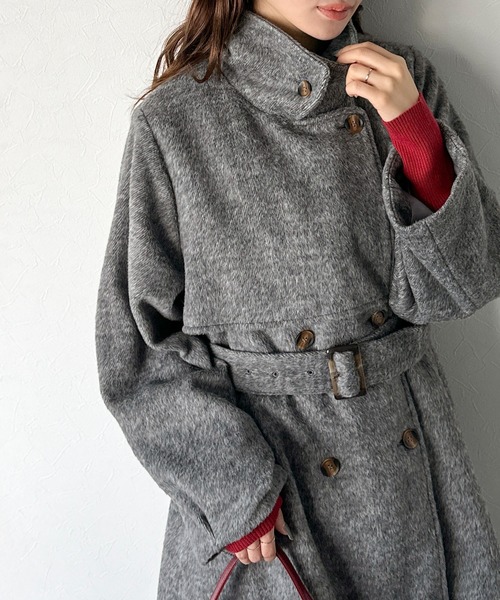 mily bilet(ミウィビレット)の「【mily bilet】どの角度から見てもかわいく冬のスタイルを格上げ。フェザーショートシャギーバックル使いコート(ミドル丈)(ステンカラーコート・レディース・ブラック/グレー/アイボリー・LARGE/MEDIUM/SMALL/X-LARGE)」の22枚目の写真
