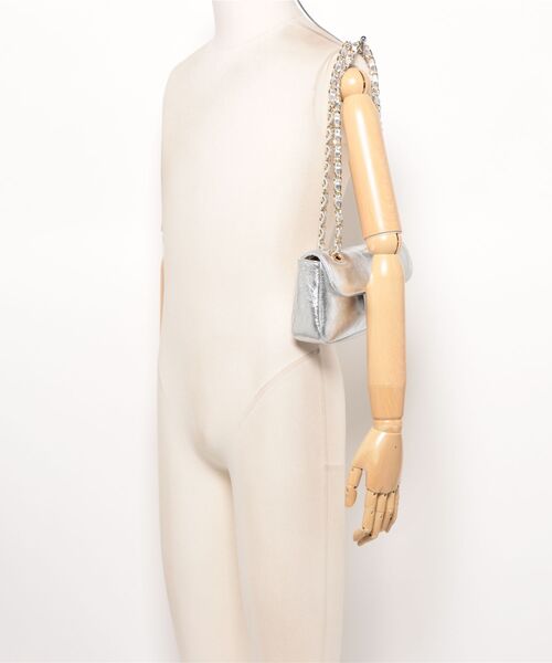 MARLON FIRENZE(マーロンフィレンツェ)の「【MARLON FIRENZE】イタリアンレザー 金具付きショルダーバッグ 結婚式 二次会 オケージョン パーティー セレモニー フォーマル(ショルダーバッグ・レディース・ブラック/シルバー/グレイッシュベージュ・FREE)」の10枚目の写真