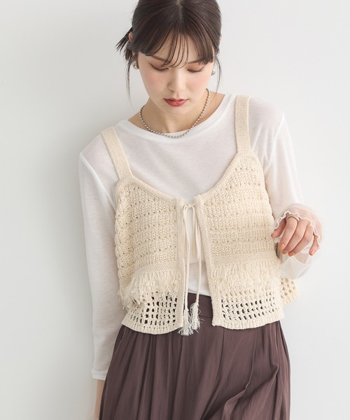 earth music&ecology（アースミュージックアンドエコロジー）の「フリンジニットビスチェ（ベスト・レディース・ブラック/ブラウン/アイボリー・FREE）」の2枚目の写真