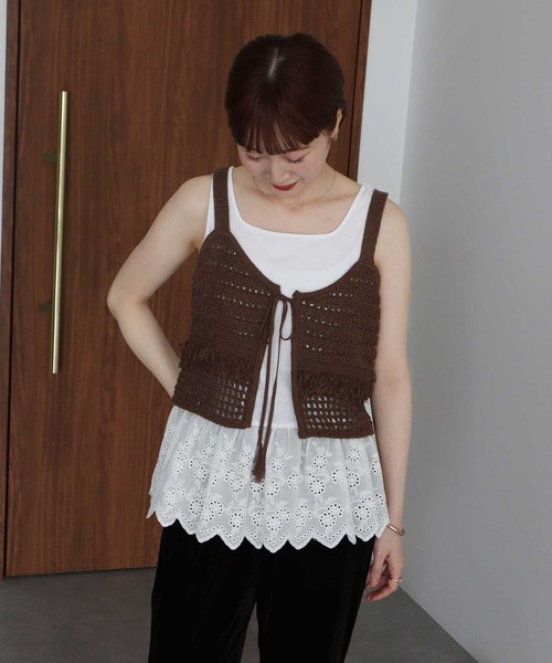 earth music&ecology（アースミュージックアンドエコロジー）の「フリンジニットビスチェ（ベスト・レディース・ブラック/ブラウン/アイボリー・FREE）」の16枚目の写真