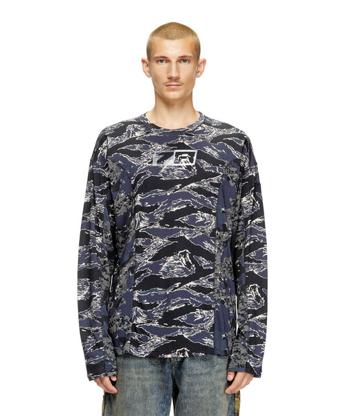 DIESEL（ディーゼル）の「メンズ 長袖Tシャツ T-BOXT-LS-CURT（Tシャツ/カットソー・メンズ・ブルー系その他・XXX-LARGE/SMALL/MEDIUM/LARGE/X-LARGE/XX-LARGE/X-SMALL）」の4枚目の写真