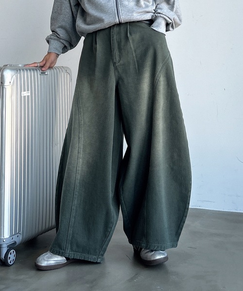 MandO（Auntie Rosa）（エムオー）の「アソートウォッシュドワイド切り替えバルーンワイドパンツ（デニムパンツ・メンズ・グレー/グリーン系カモフラージュ/カーキ/ブラック・LARGE/MEDIUM/SMALL）」の17枚目の写真