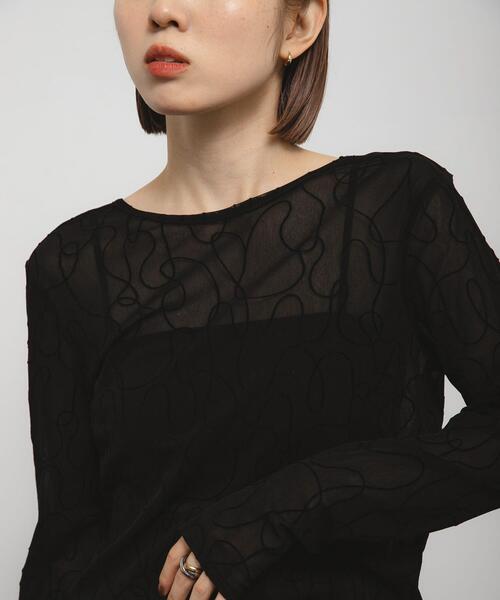 KBF(ケイビーエフ)の「フロッキーウェーブカットソー(Tシャツ/カットソー・レディース・ブラック/ベージュ/グレー・ONE)」の2枚目の写真