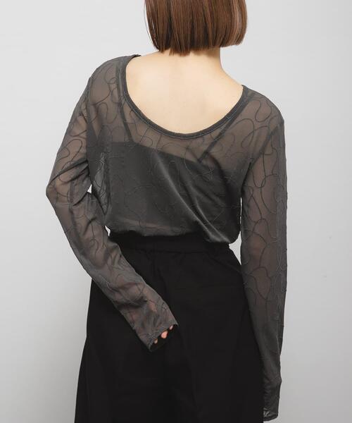 KBF(ケイビーエフ)の「フロッキーウェーブカットソー(Tシャツ/カットソー・レディース・ブラック/ベージュ/グレー・ONE)」の15枚目の写真