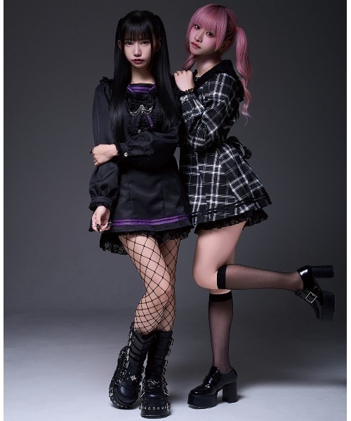 TRAVAS TOKYO/トラバス トーキョー』セーラーフリルセットアップ