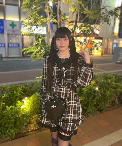 TRAVAS TOKYO(トラバス トウキョウ)の「『TRAVAS TOKYO/トラバス トーキョー』セーラーフリルセットアップ(セットアップ・レディース・ブラック/ブラック×ホワイト・L/M)」の19枚目の写真