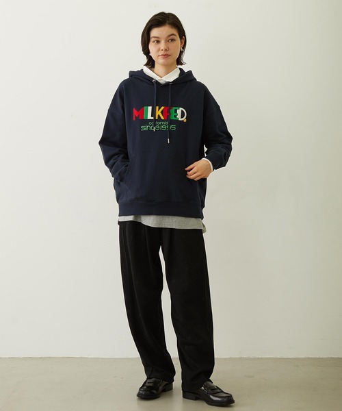 MILKFED.(ミルクフェド)の「RETRO LOGO FELT PATCH SWEAT HOODIE(パーカー・レディース・オフホワイト/ブラウン/ネイビー・M/L)」の19枚目の写真