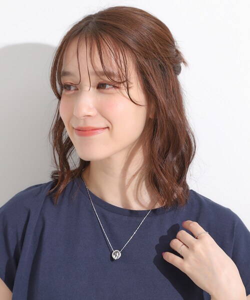 SHOO・LA・RUE(シューラルー)の「【2WAY】リング&クリアドロップネックレス(ネックレス・レディース・ダークブラウン/ピンクゴールド/シルバー/ブラック/ゴールド・00)」の6枚目の写真