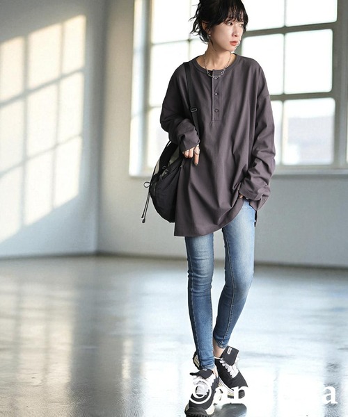 antiqua(アンティカ)の「ヘンリーネックバスクロンT(Tシャツ/カットソー・レディース・アッシュグレー/ネイビー/ホワイト/カーキ/ブラック・R/P)」の18枚目の写真