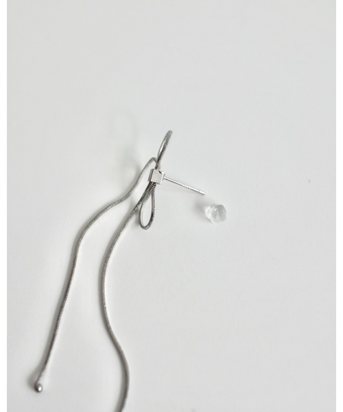 jumelle(ジュメロ)の「スリムリボンピアス(ピアス(両耳用)・レディース・シルバー・FREE)」の10枚目の写真