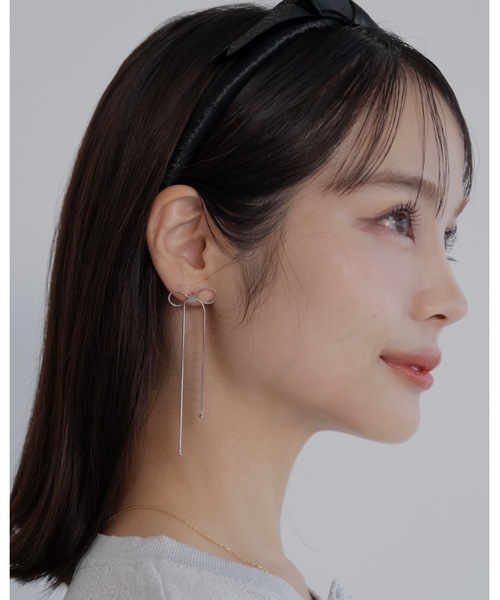jumelle(ジュメロ)の「スリムリボンピアス(ピアス(両耳用)・レディース・シルバー・FREE)」の8枚目の写真