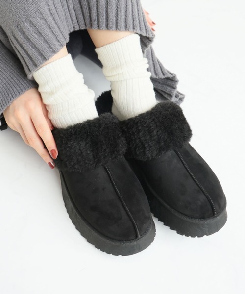 VIVIAN（ヴィヴィアン）の「もふぽか厚底チャンキーヒールサボムートンブーツ（ブーツ・レディース・ブラック/キャメル/ベージュ・LL/S/M/L）」の2枚目の写真