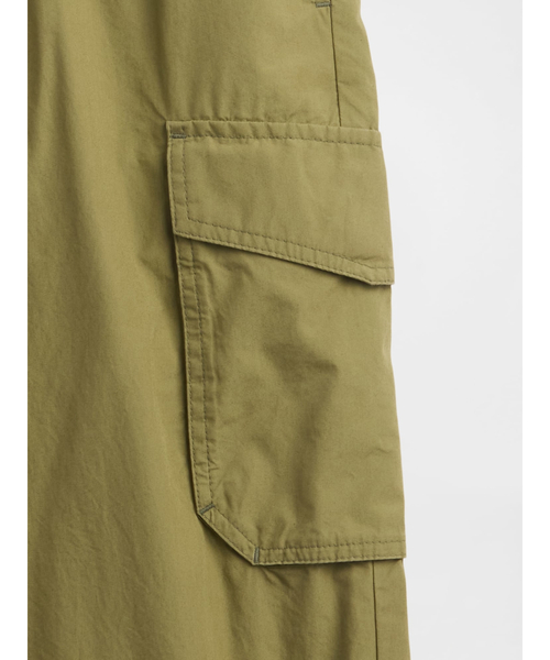 GAP（ギャップ）の「プルオンカーゴ パラシュートパンツ (キッズ)（カーゴパンツ・キッズ・ベージュ/カーキ/ブラック/グリーン・110cm/120cm/130cm/140cm/150cm/160cm）」の10枚目の写真